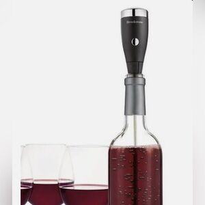 NIB Brookstone Full Bottle Wine Aerator